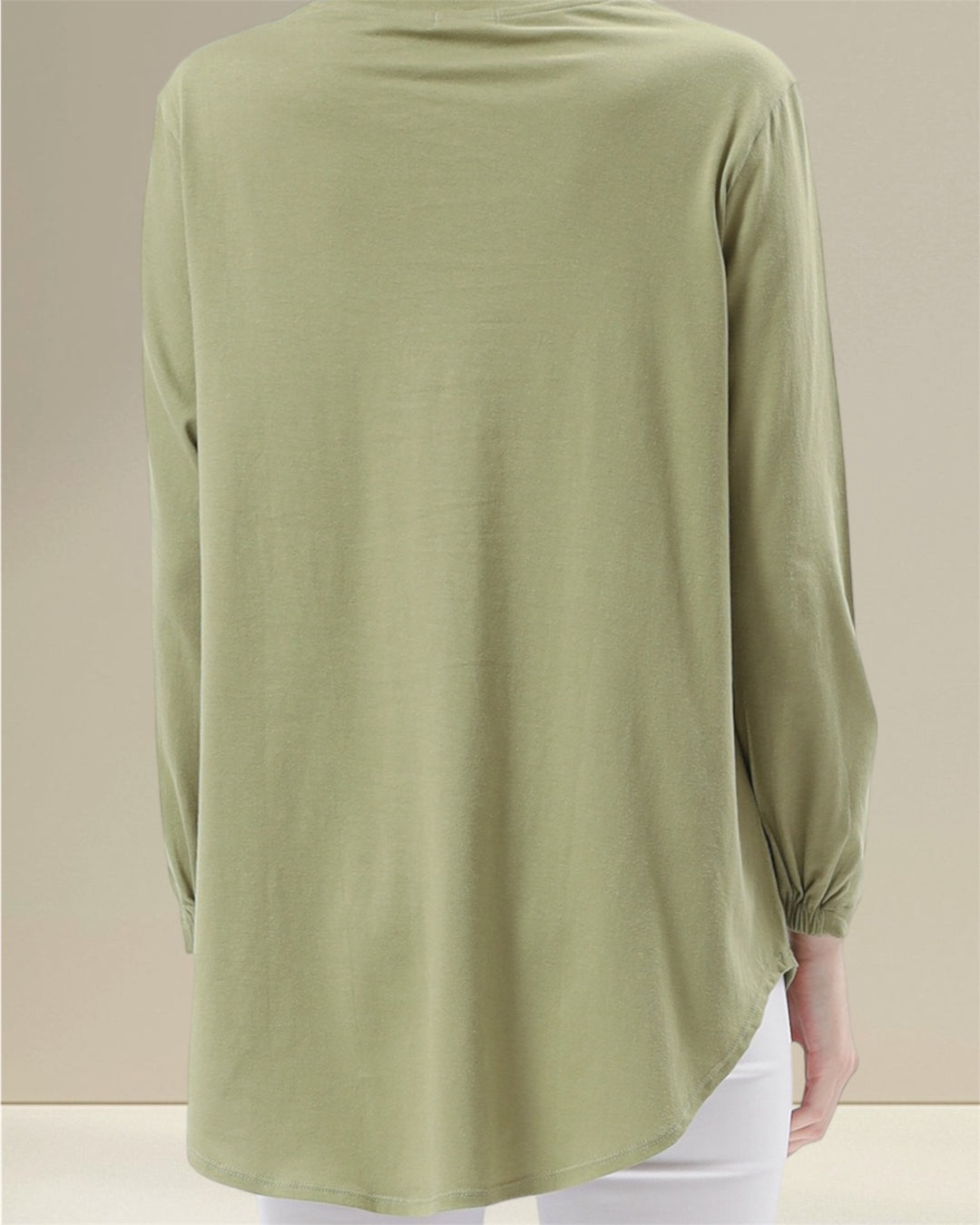 Nursing Top SAFA in Olive Green – a stylish and comfortable nursing top perfect for everyday wear.