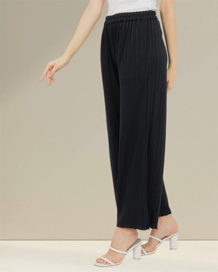 Breastfeeding Co-ord NOOR Set – a fashionable and functional outfit for nursing mums.