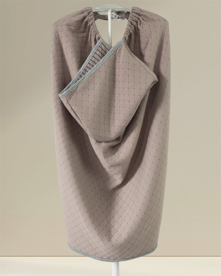 Soft and breathable breastfeeding cover blanket designed for moms and babies, featuring a snug hood for warmth during breastfeeding, naps, or travel. This versatile nursing cover is adjustable for comfort and easy access, and it also doubles as a pushchair blanket for outings