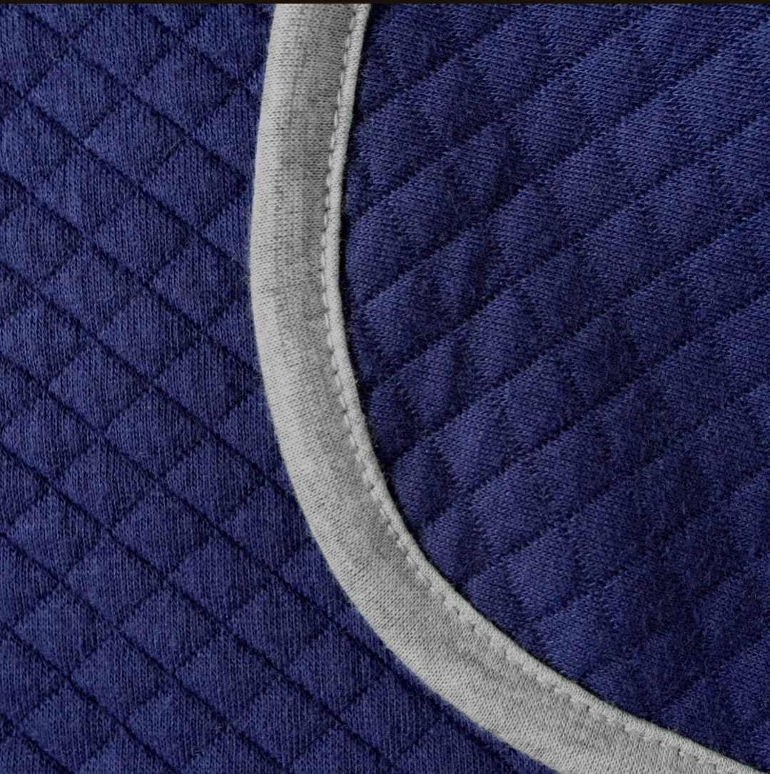 Breastfeeding cover - Practical breastfeeding cover blanket designed for new moms, featuring breathable fabric and an adjustable design. The hood offers extra warmth while nursing, and it can be easily used as a stroller cover or cozy baby blanket.